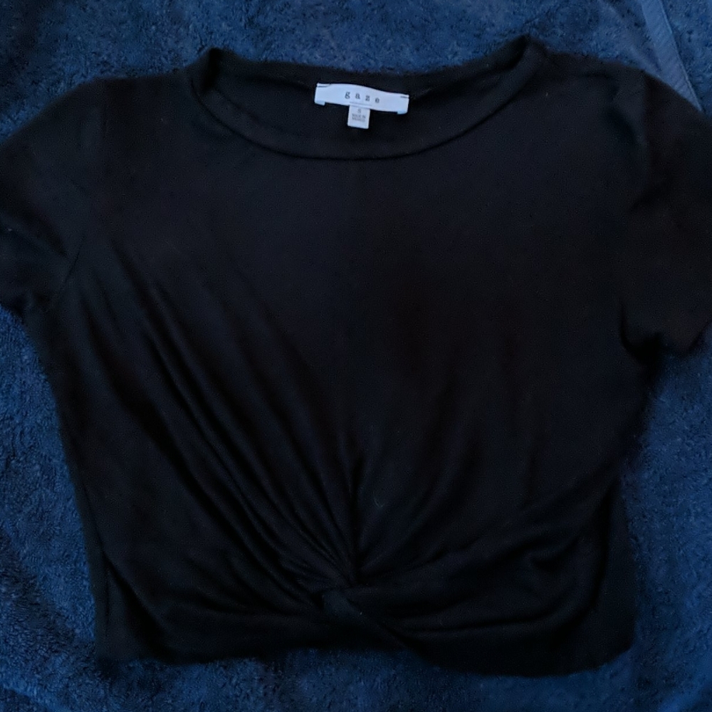 Cropped tee